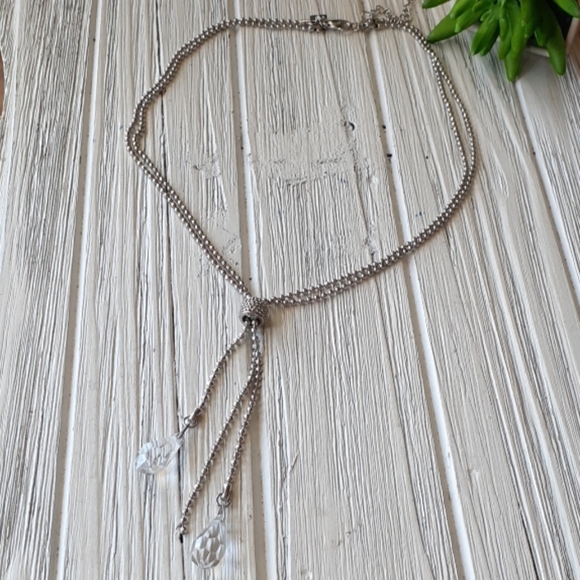 Cookie Lee Silvertone Y Lariat Faceted Crystal Tesrdrop Necklace - Picture 5 of 6